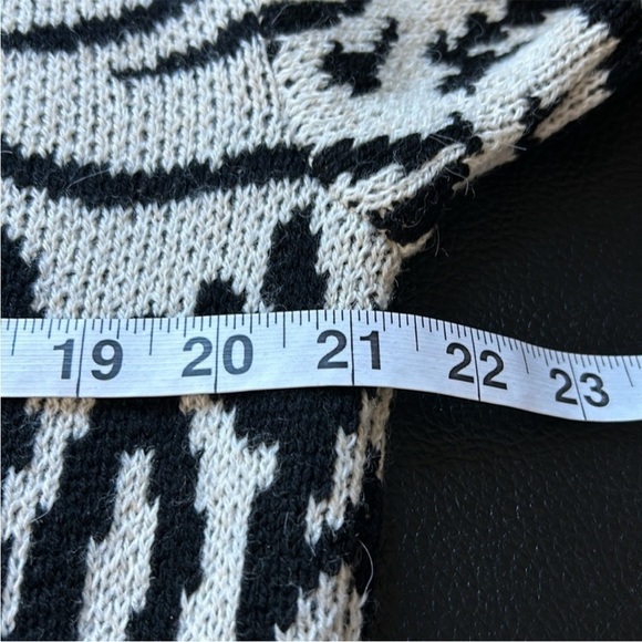 Anthropologie Floral Pop Embroidered Sweater BLUE MOTIF SZ S NEW - Picture 12 of 13